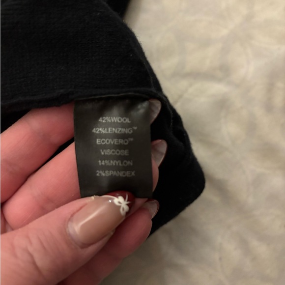 Tech Merino Black V-Neck Sweater - Small - Picture 3 of 4